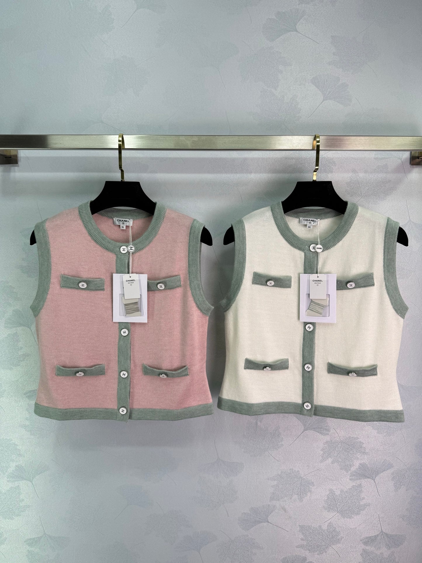 C 25Color Block Sleeveless Knit Vest