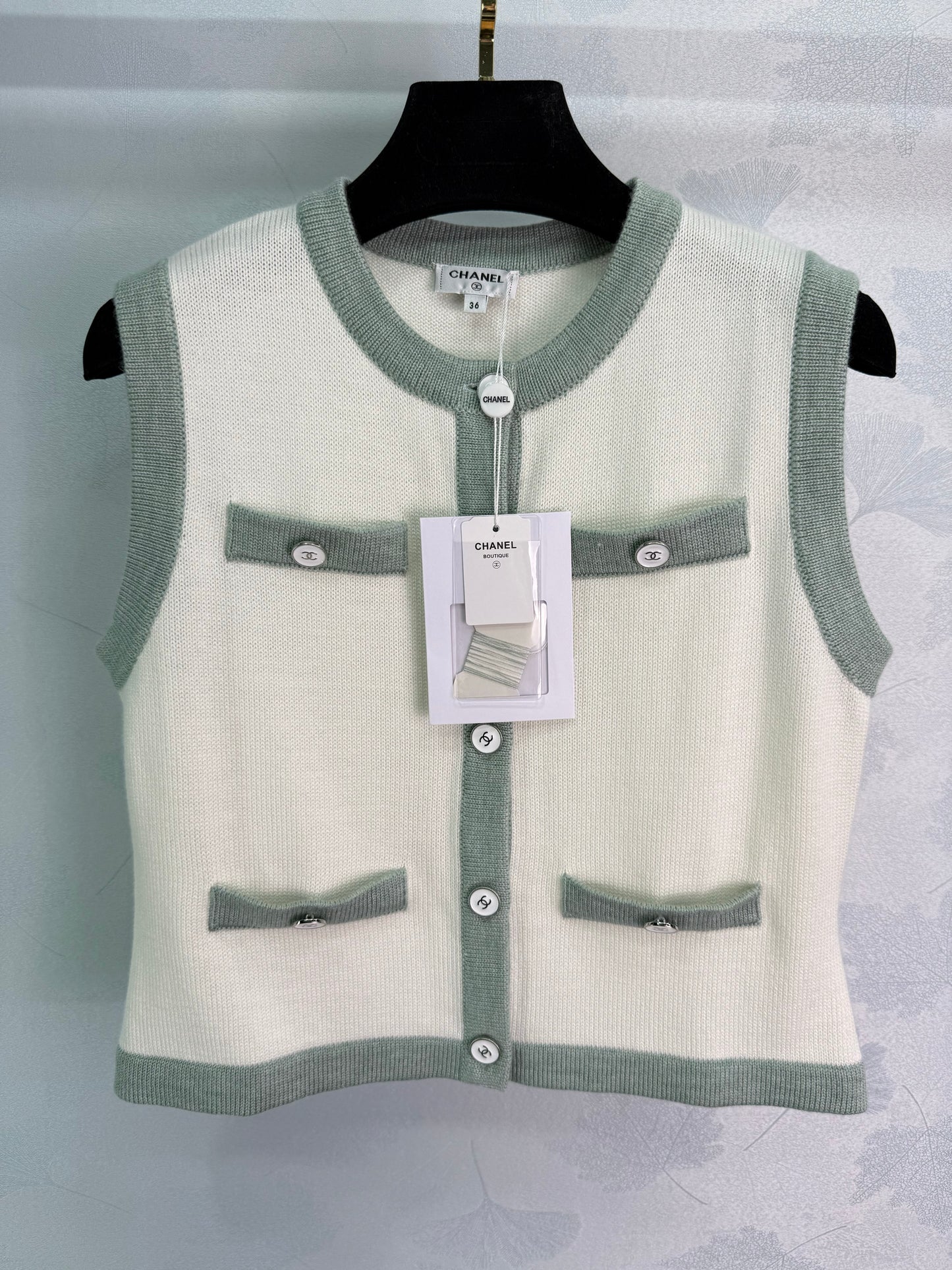 C 25Color Block Sleeveless Knit Vest