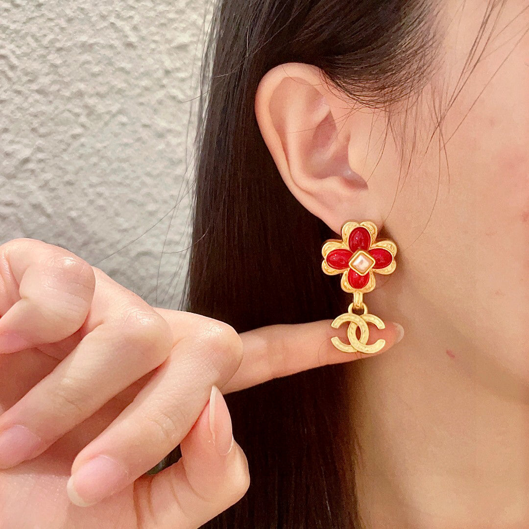 C 25 Flower Earrings