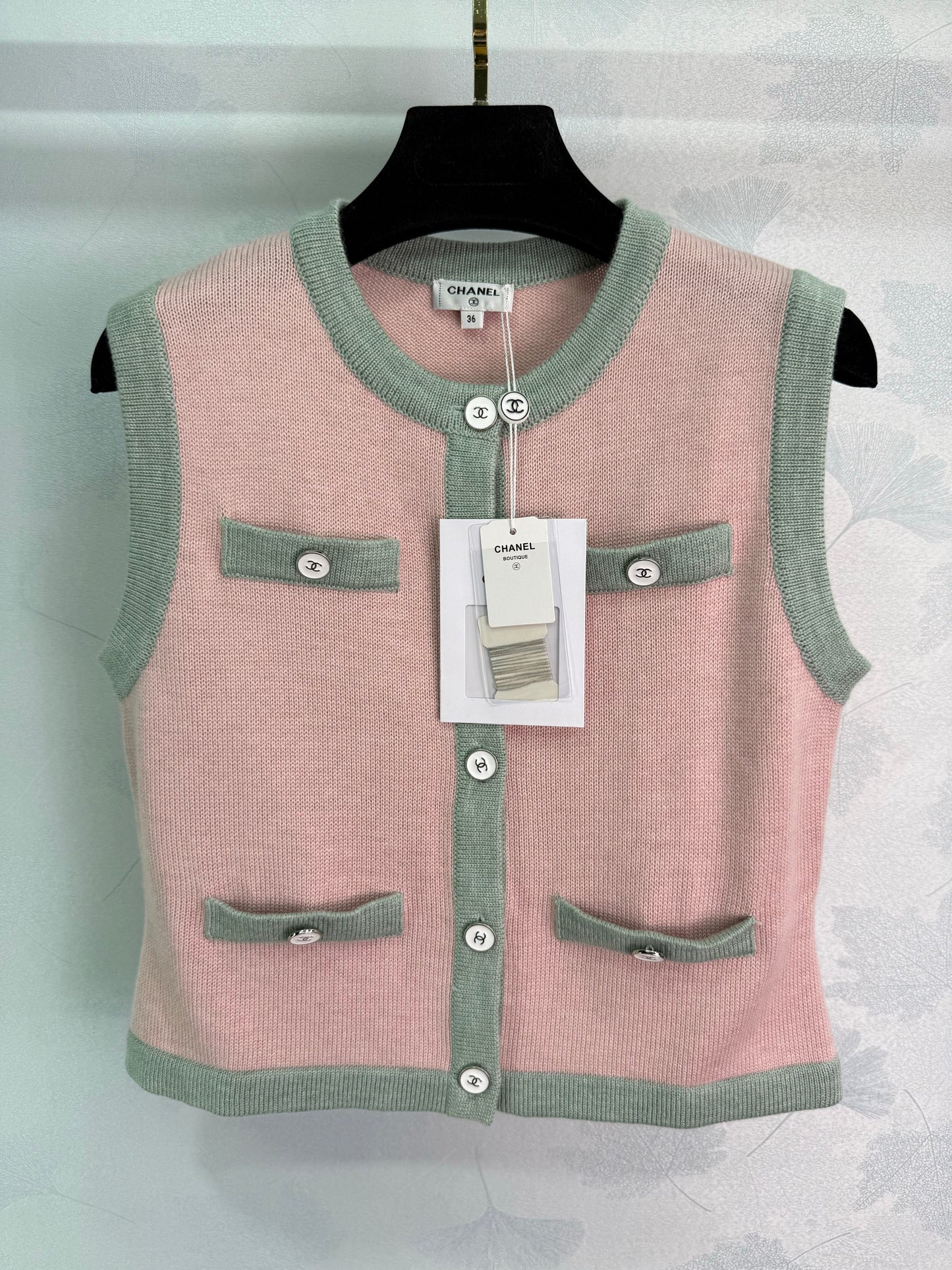 C 25Color Block Sleeveless Knit Vest