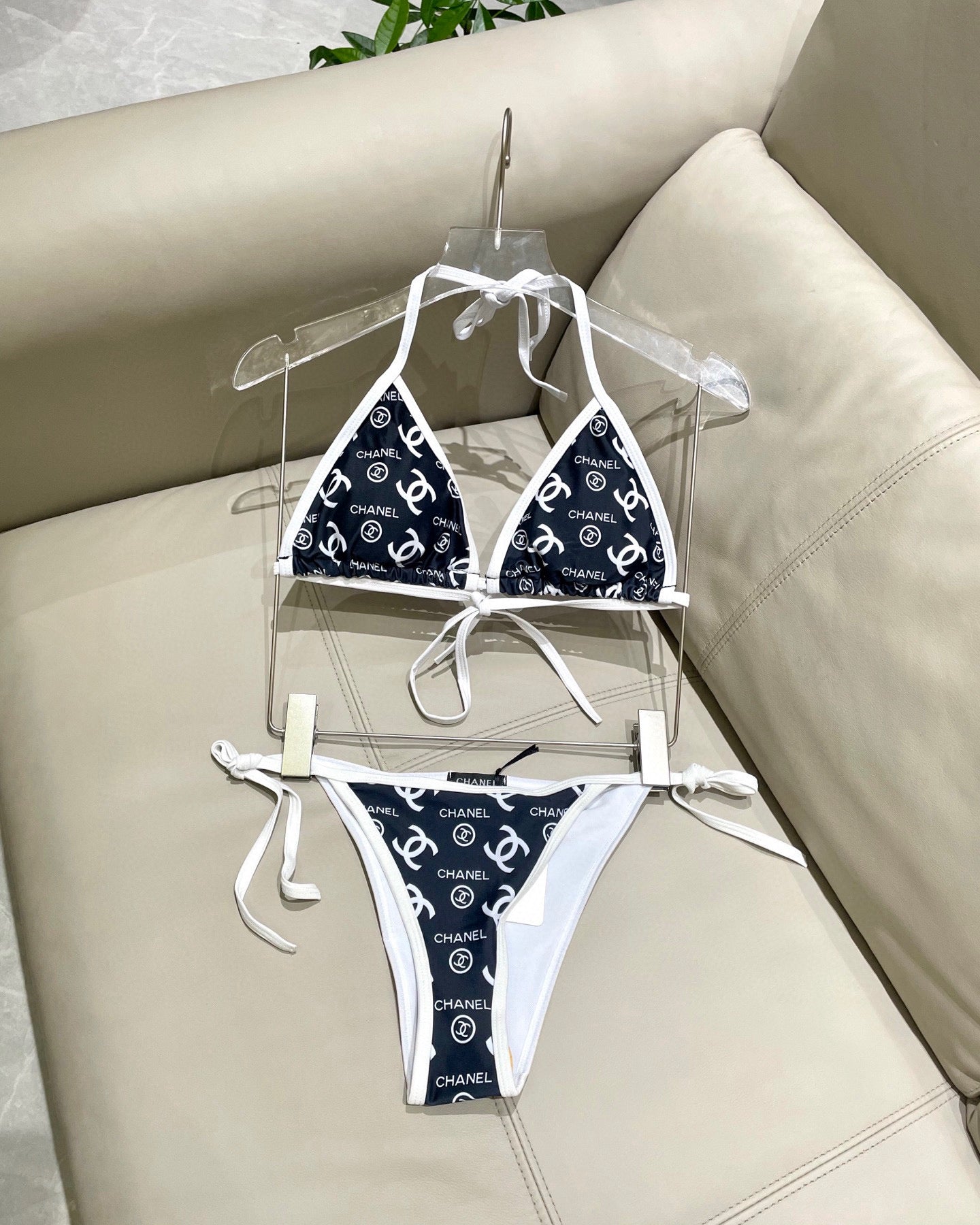 C 25 New style printed swimsuit