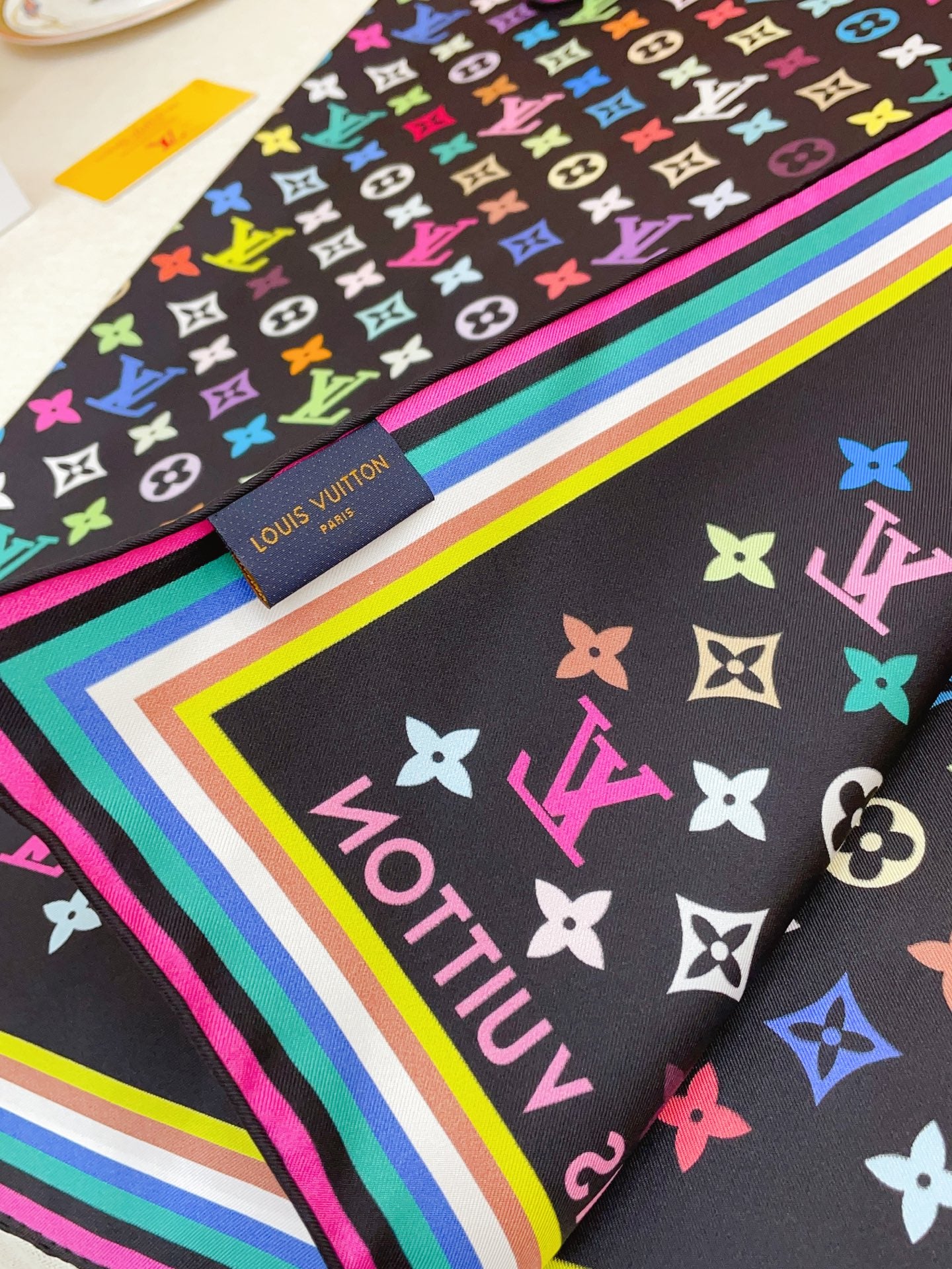 25 Summer New Twill Silk Square Scarf