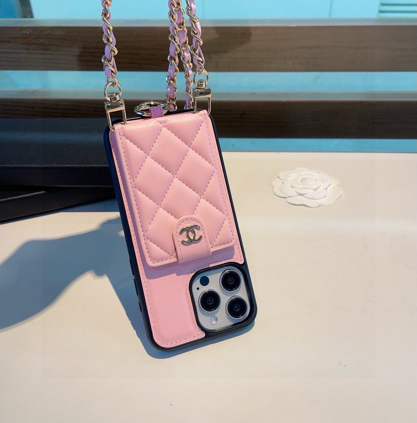 The phone case comes with a card holder ring buckle and can be worn crossbody