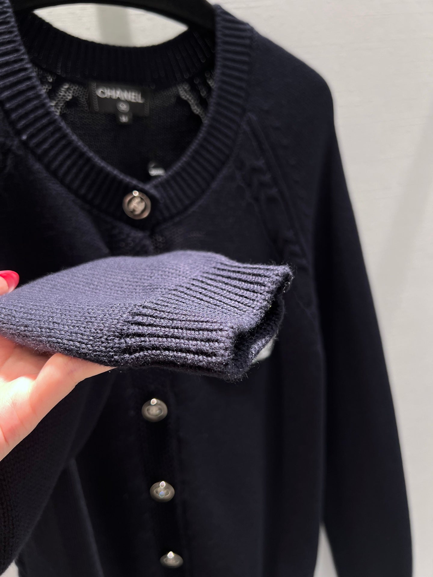 C 25 wool cardigan