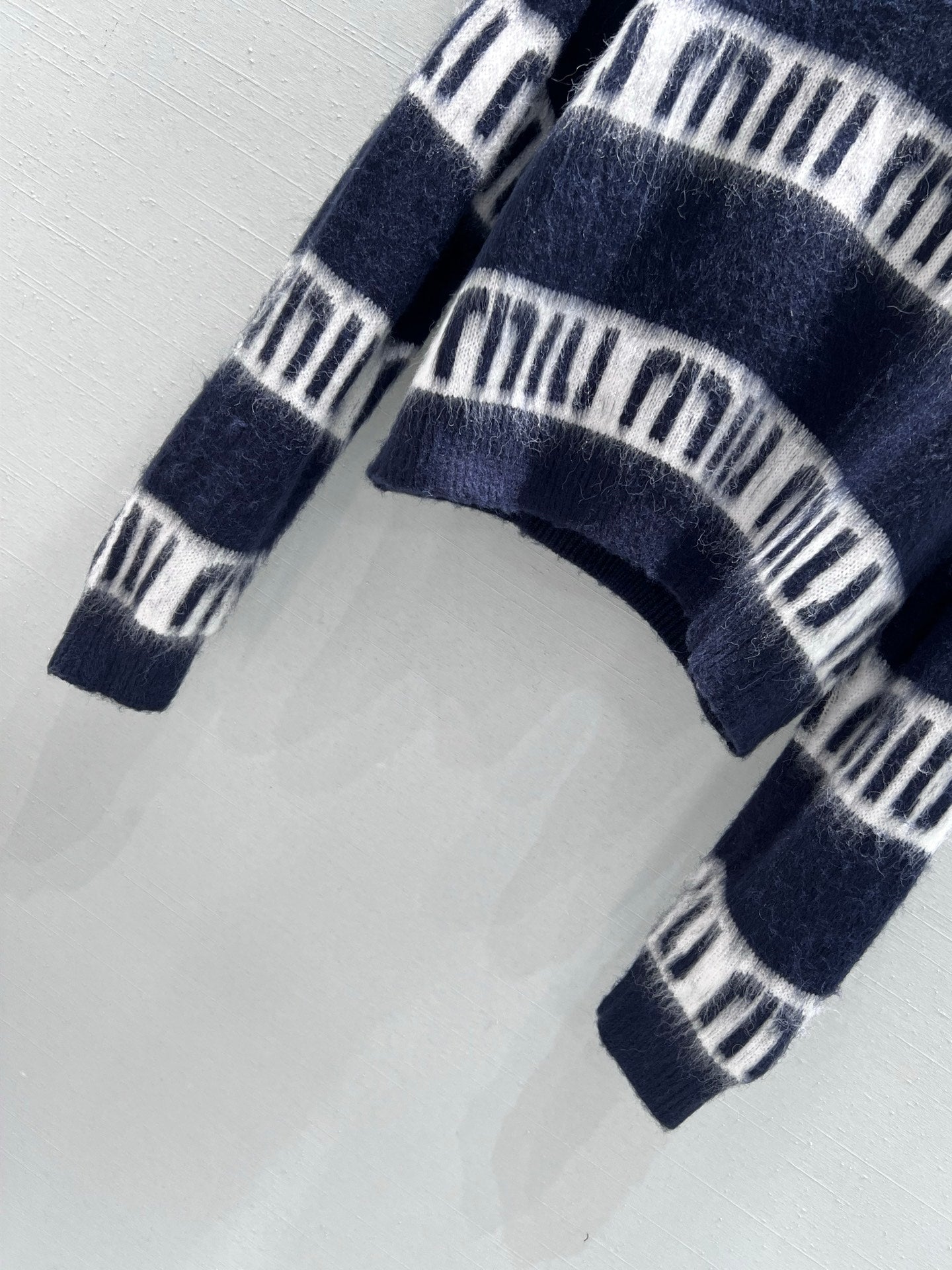Mi 25 wool and cashmere sweaters