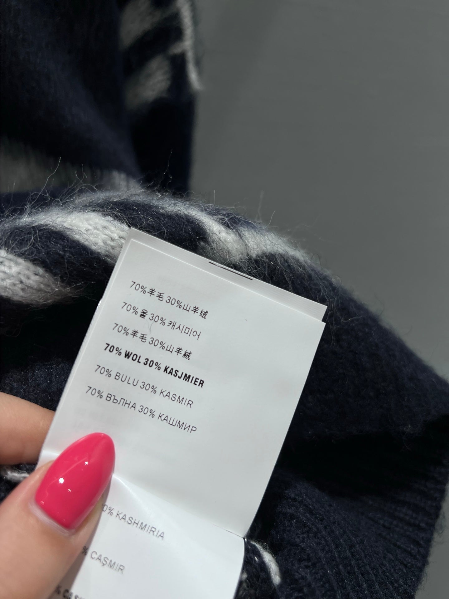 Mi 25 wool and cashmere sweaters
