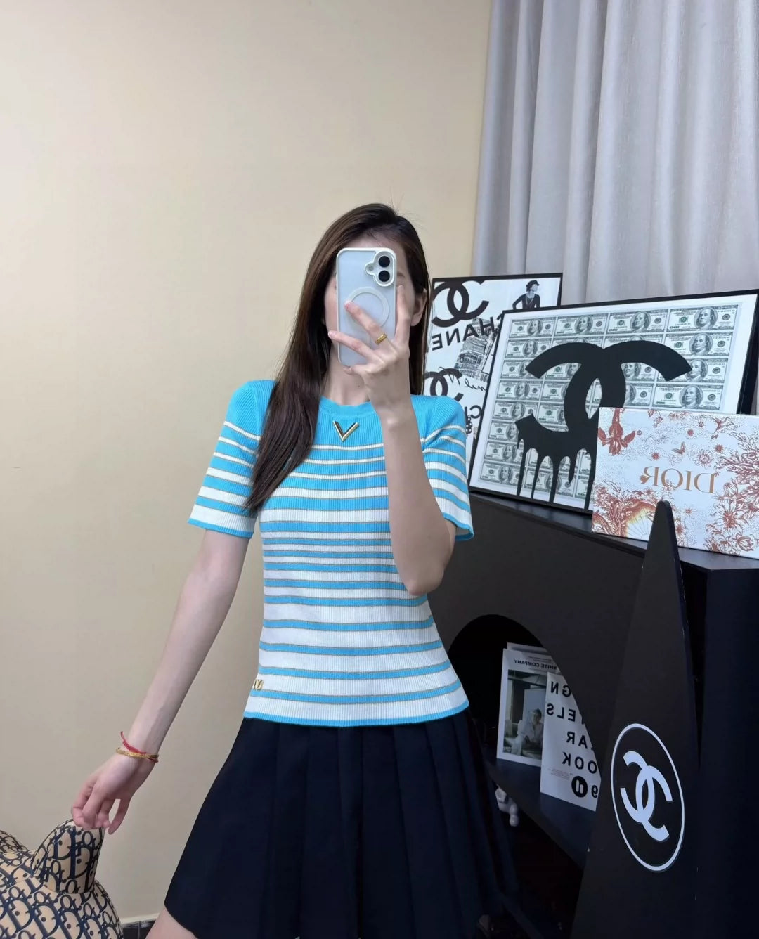 V 25 New Color-Collision Stripe Metal Button Round Neck Short Sleeve Knit Top (Navy, Blue)
