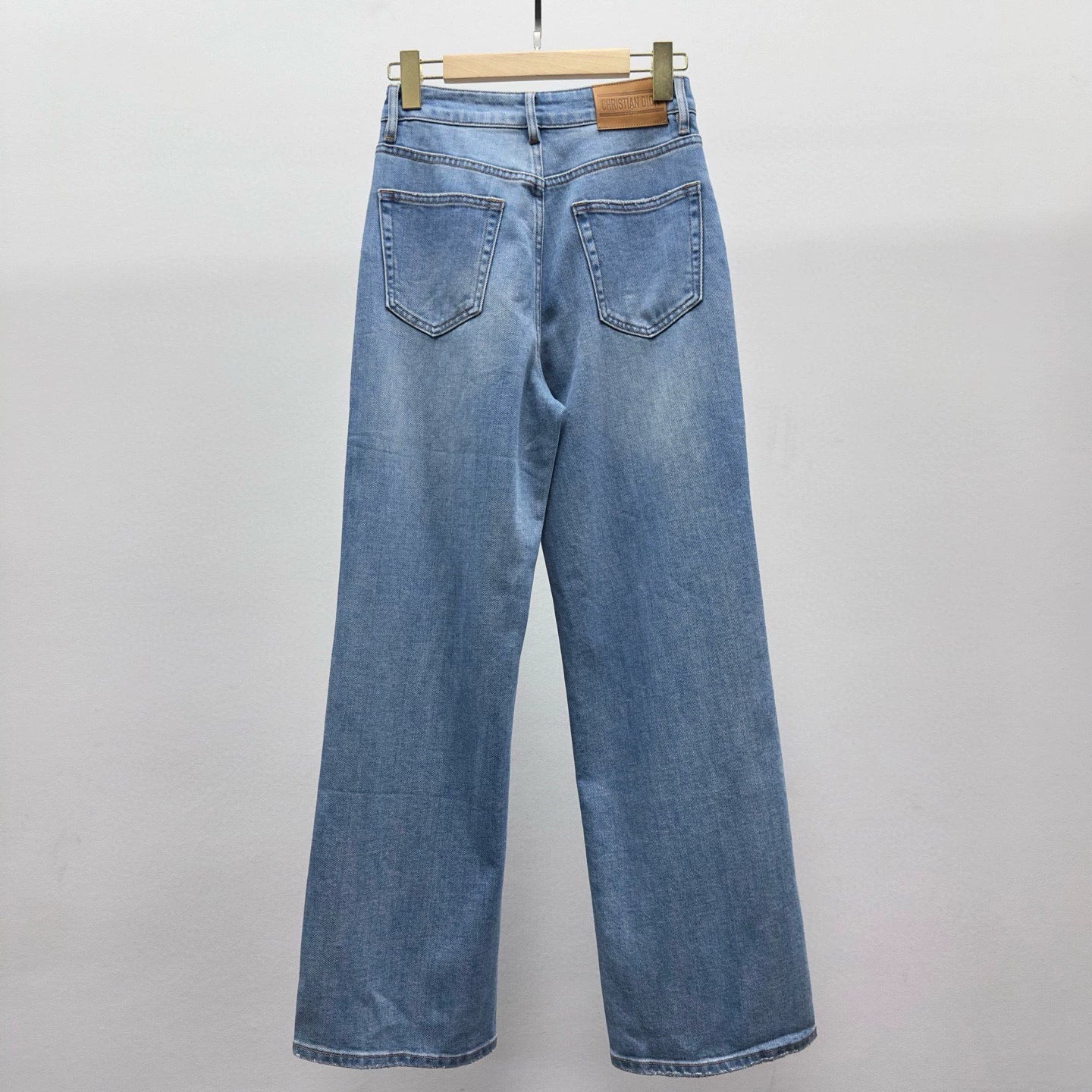 D 25 Seitenstreifenjeans (S-XXL)