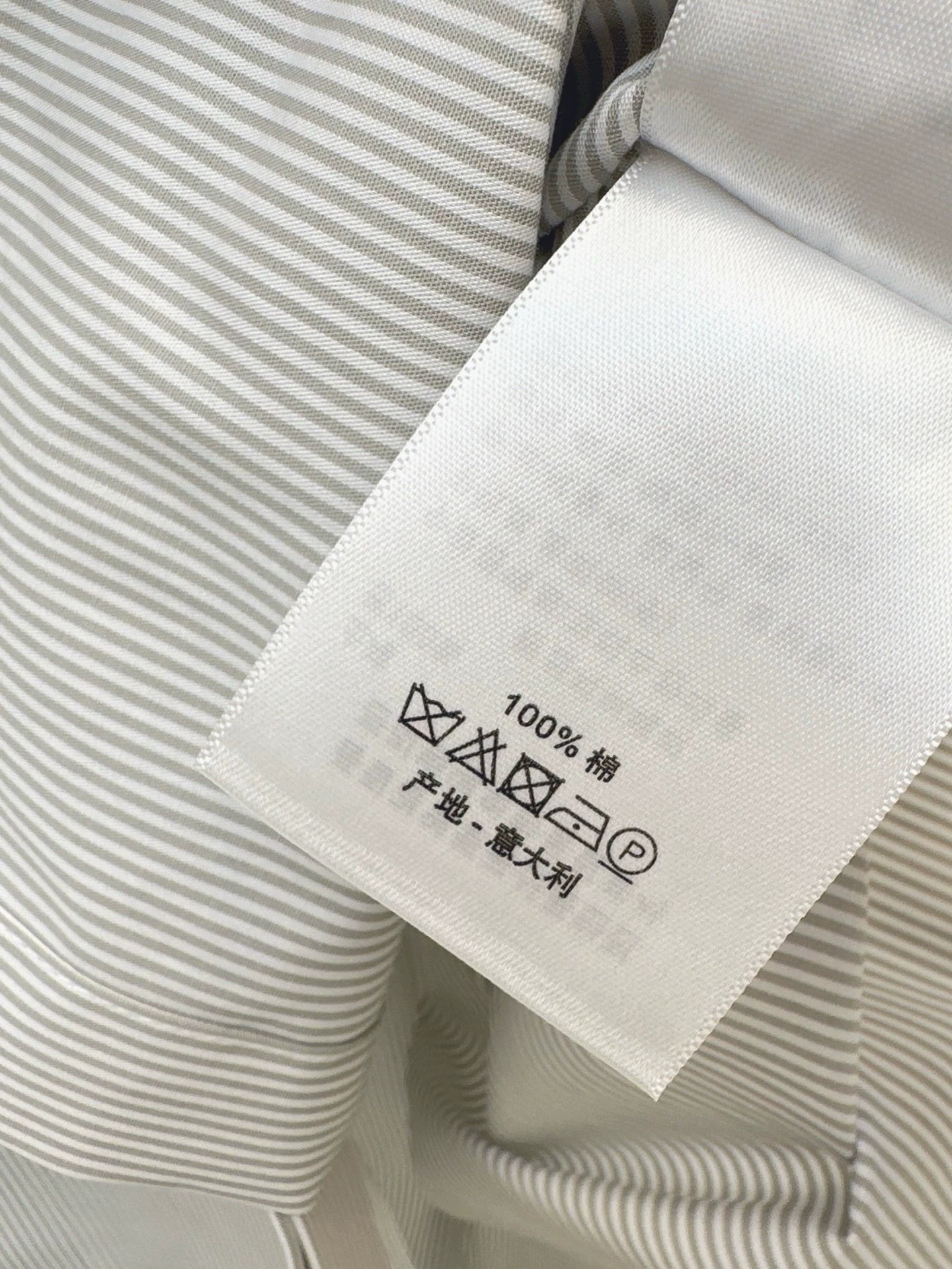 D 25 Spring Summer Latest Sleeveless Shirt
