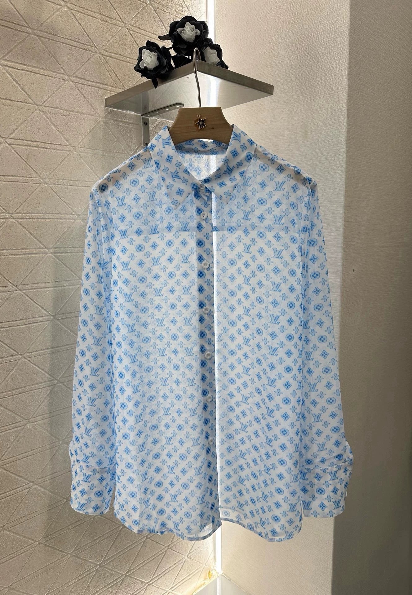 L 25 Printed Silhouette Shirt(Blue pink)