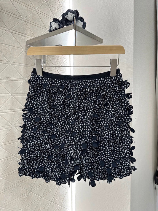 D 25 Petal high-waisted shorts
