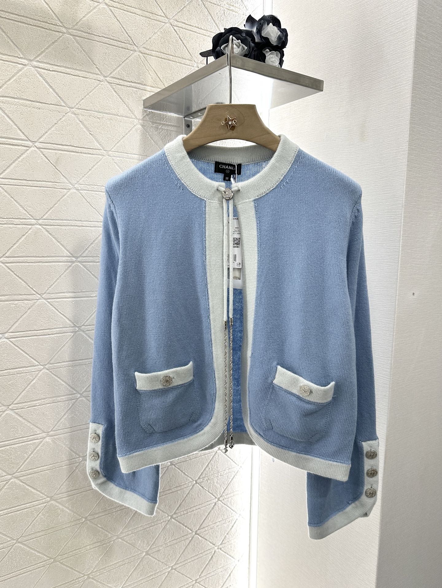 C 2025 new products Knitted cardigan(RED,BLACK,BLUE,LIGHT BLUE,PINK)