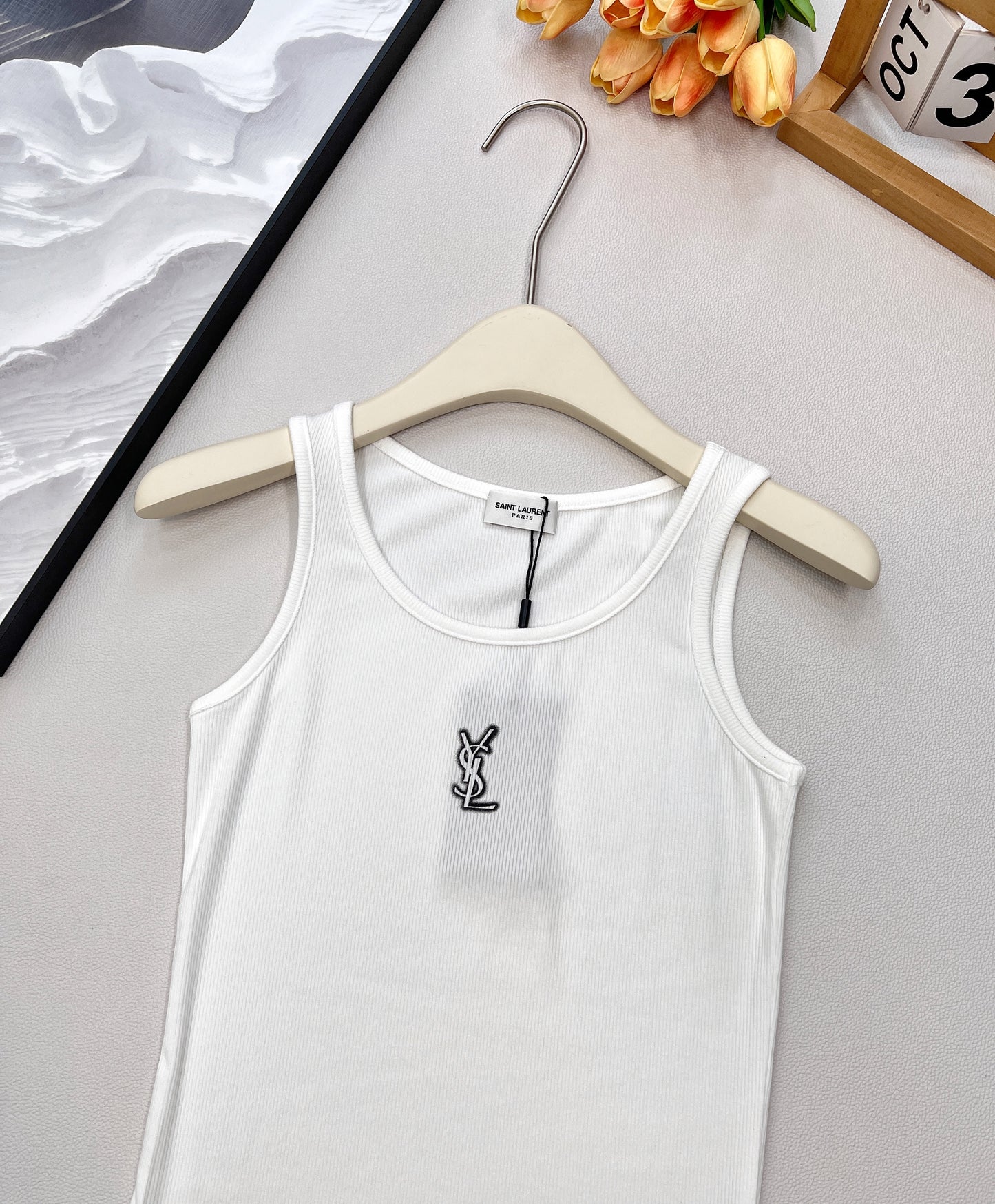 Y 25 logo print ribbed stretch vest