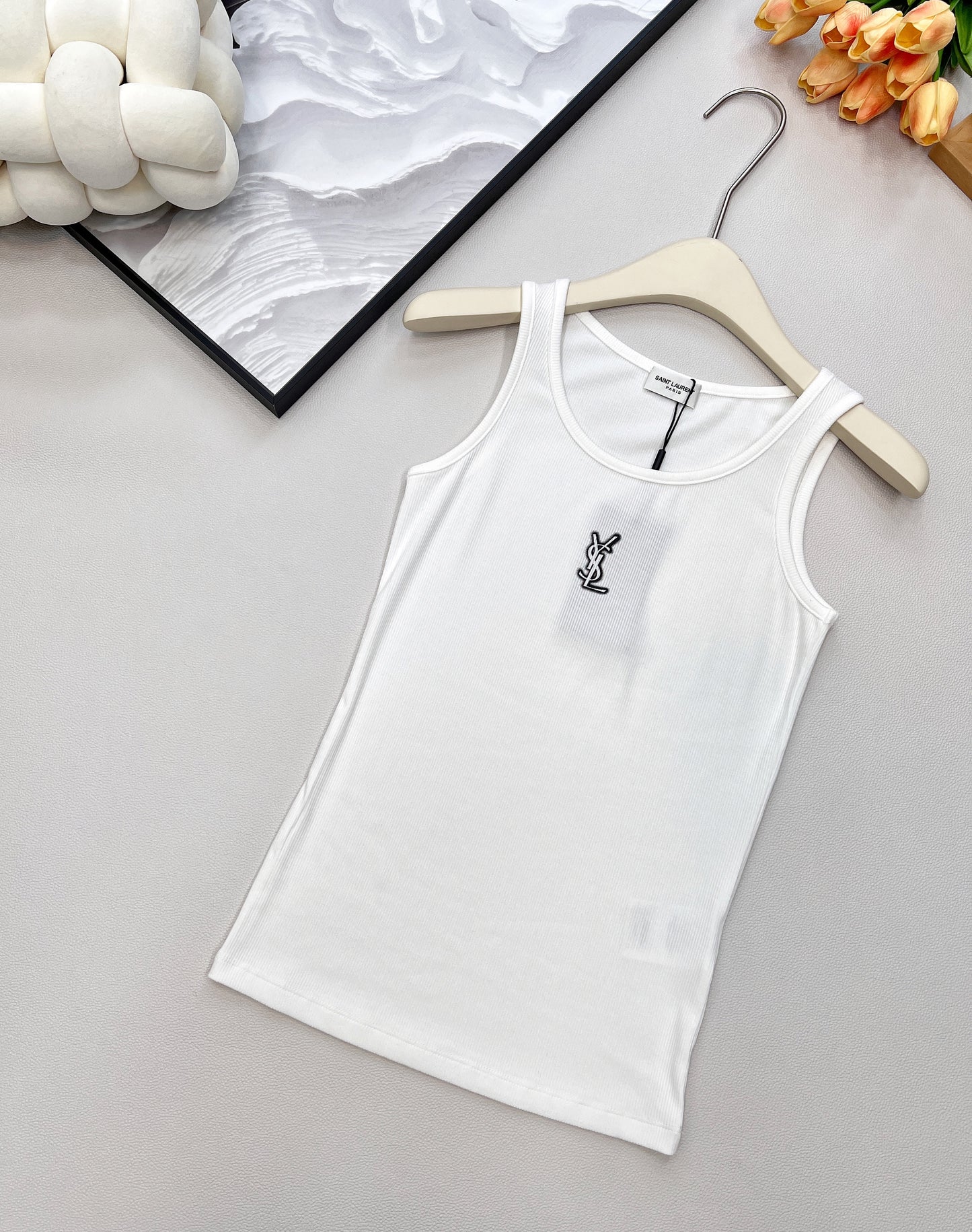 Y 25 logo print ribbed stretch vest