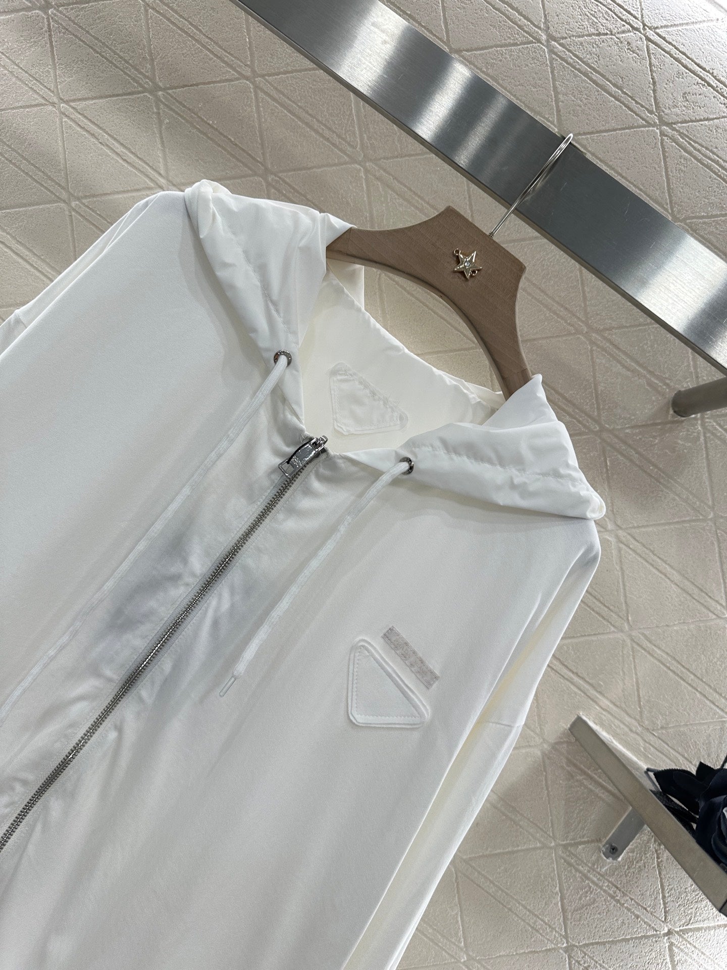 L 25 Reversible Hooded Jacket