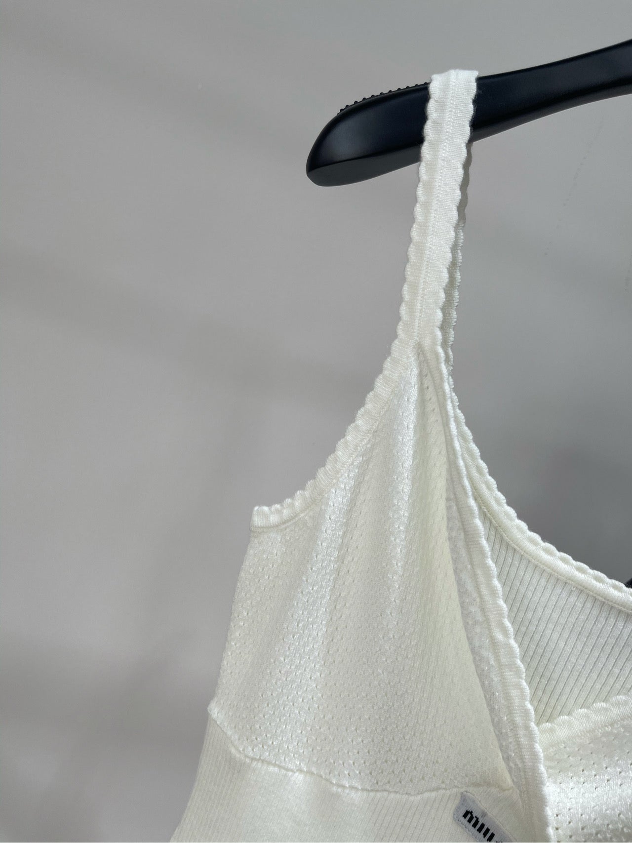 M 25 white logo deep V knitted camisole