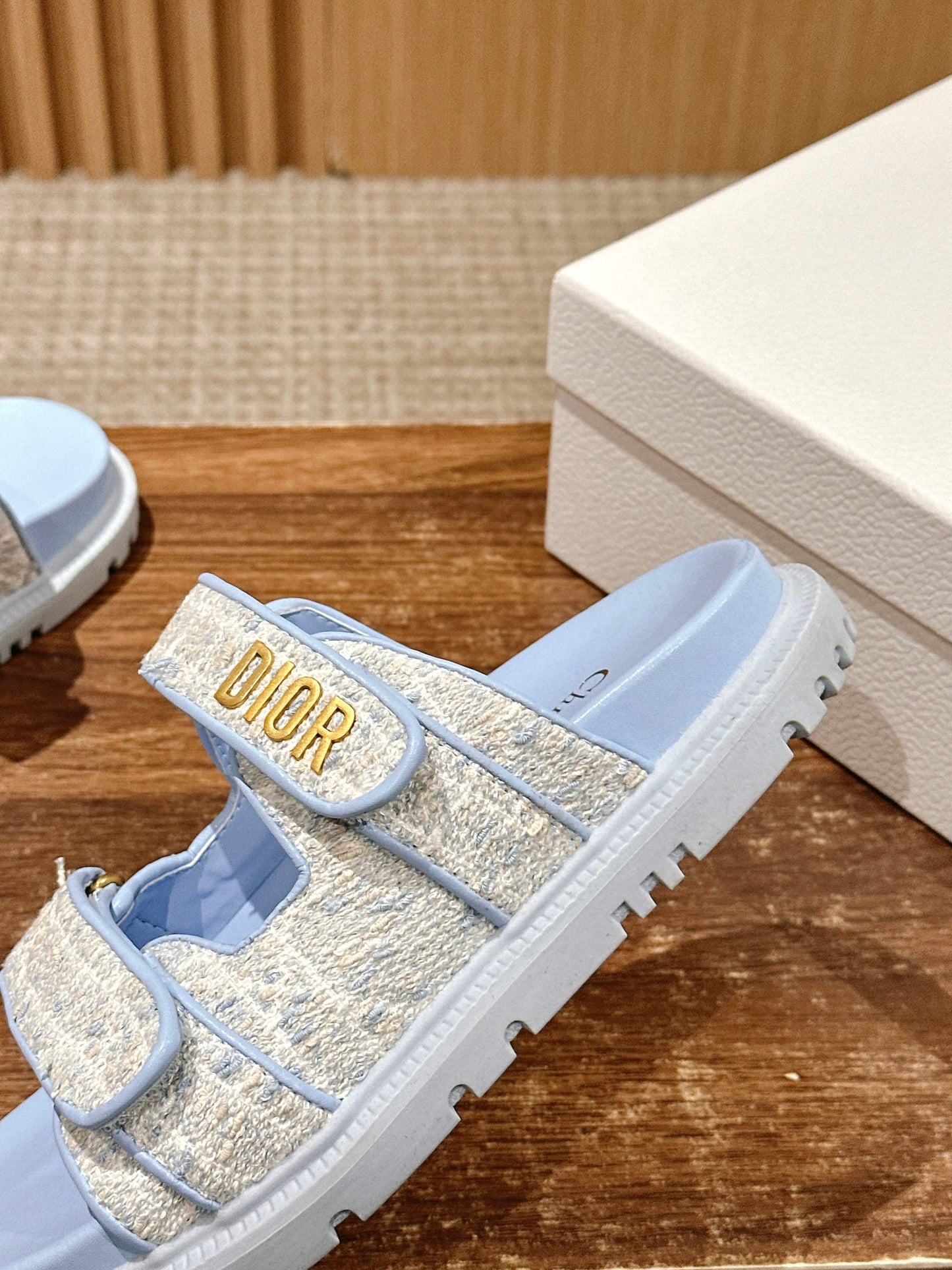 š*New Arrivals Sandals