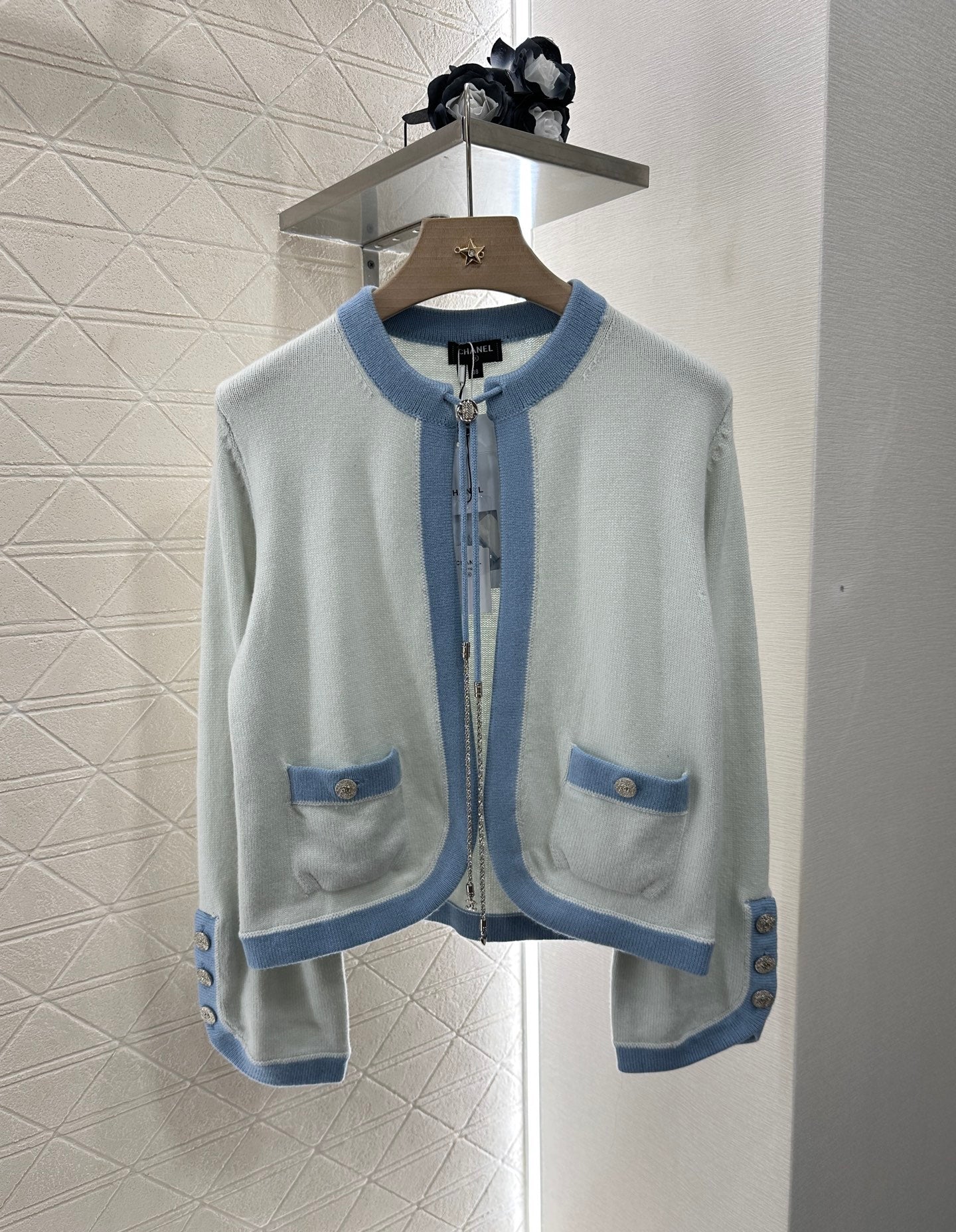 C 2025 new products Knitted cardigan(RED,BLACK,BLUE,LIGHT BLUE,PINK)