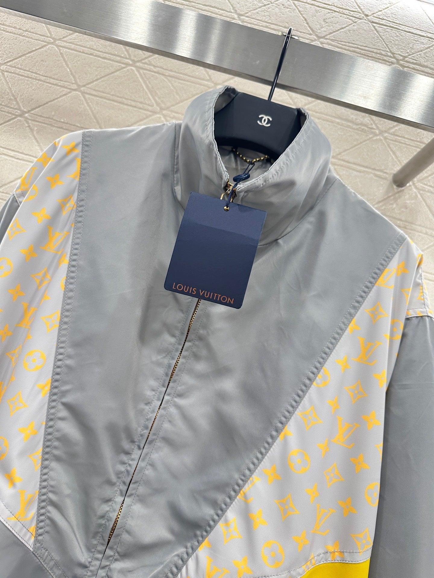L 2025 New Arrival Hooded Jacket
