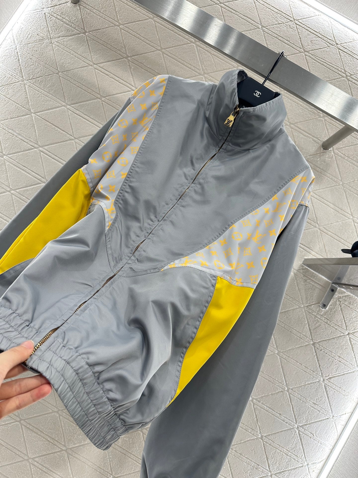 L 2025 New Arrival Hooded Jacket