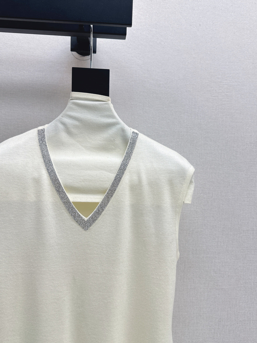 Bru 25fw v-neck vest