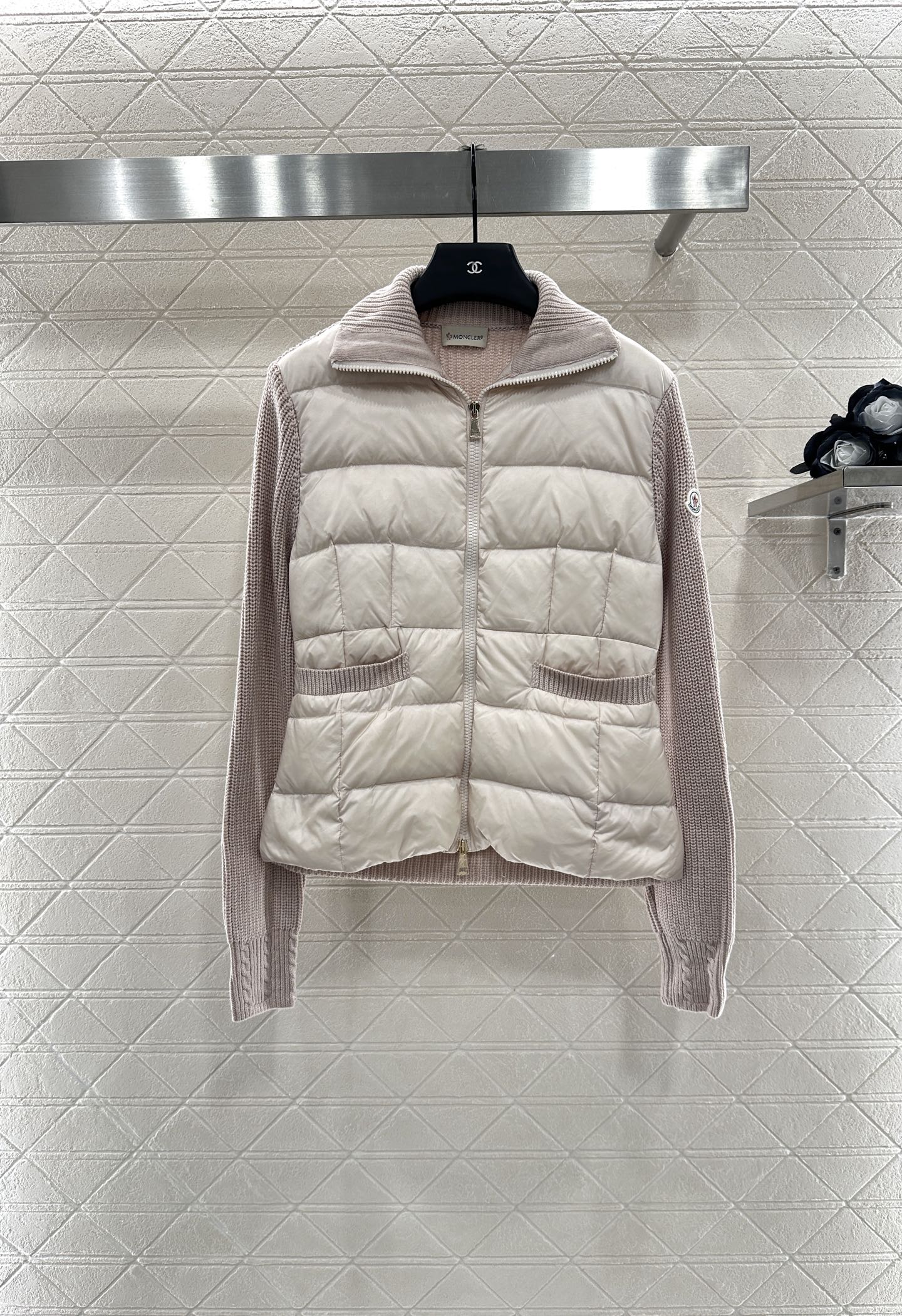 Mon 2025 New Arrival Zip-Up Down Jacket