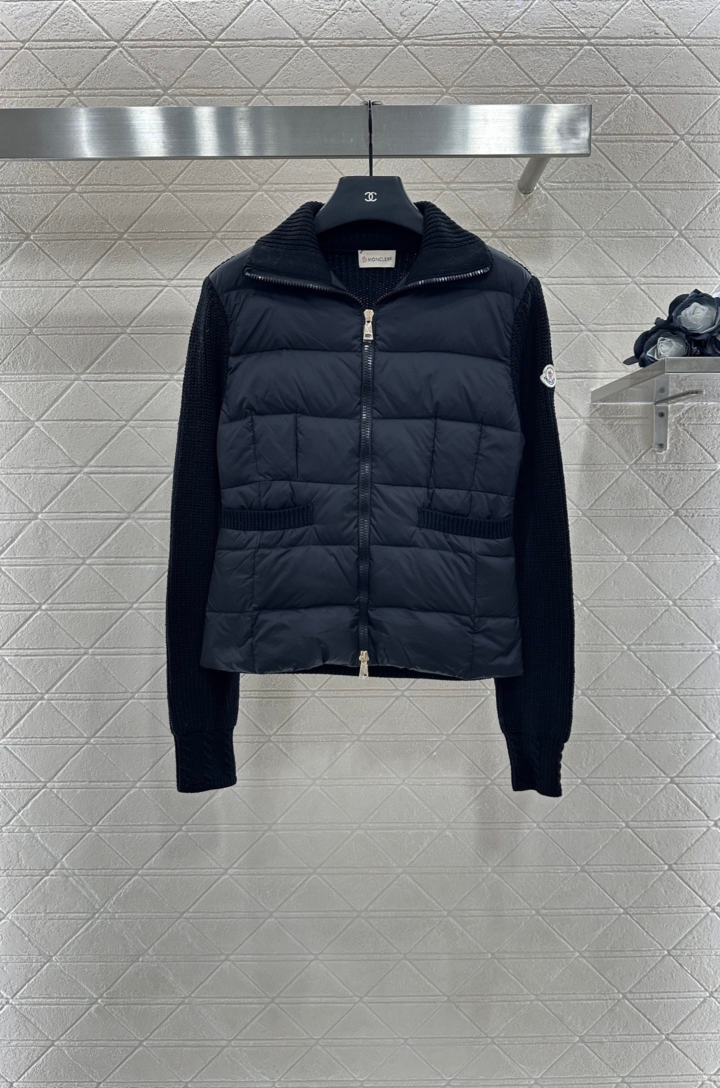 Mon 2025 New Arrival Zip-Up Down Jacket