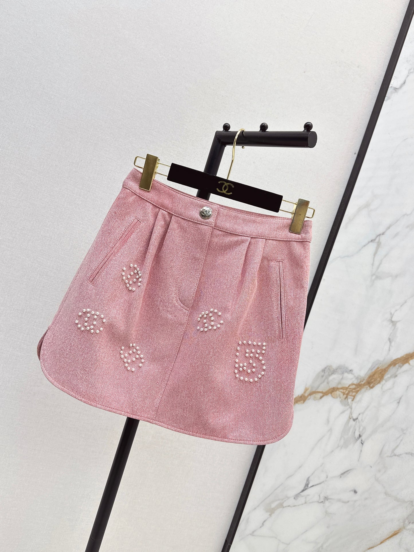 C 25 High-end handmade logo beaded sheepskin skirt(BLACK/BLUE/PINK)