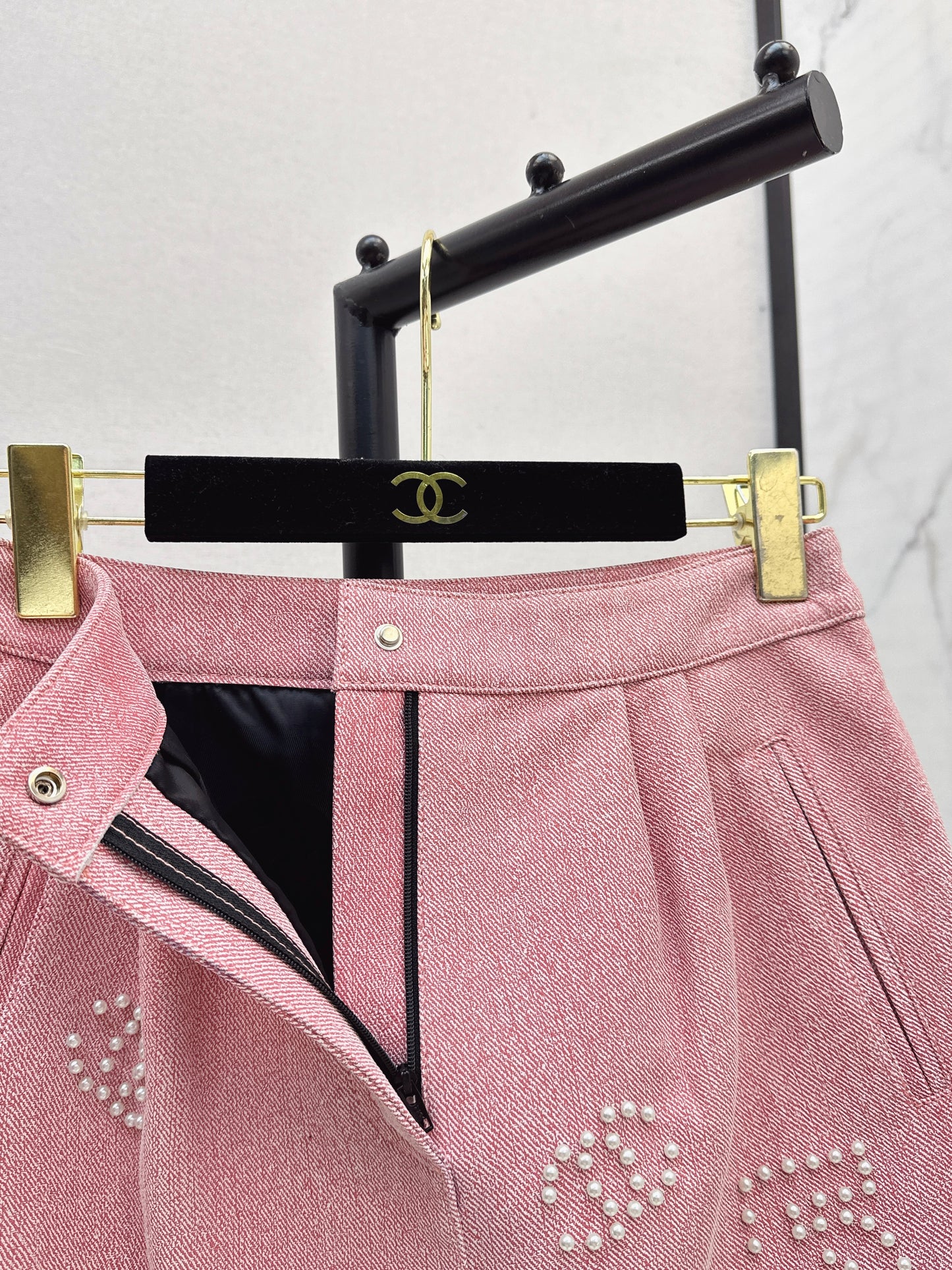 C 25 High-end handmade logo beaded sheepskin skirt(BLACK/BLUE/PINK)