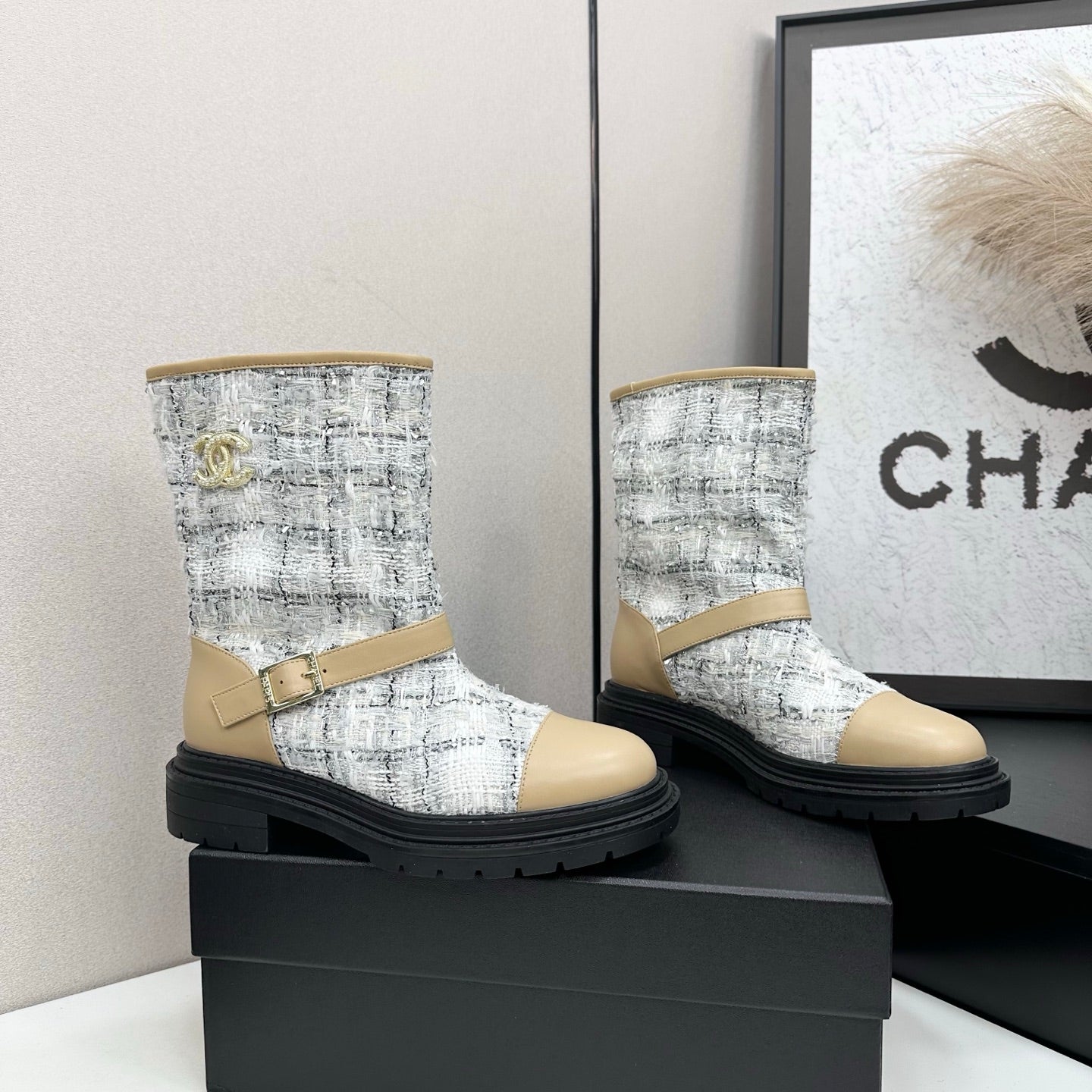 C 25 Cowhide and cloth lined mid calf boots(WHITE/BLACK/YELLOW)