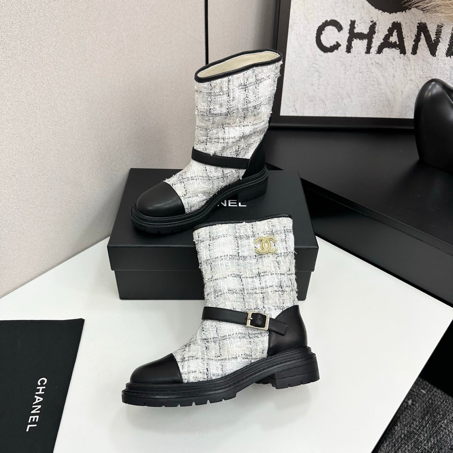 C 25 Cowhide and cloth lined mid calf boots(WHITE/BLACK/YELLOW)
