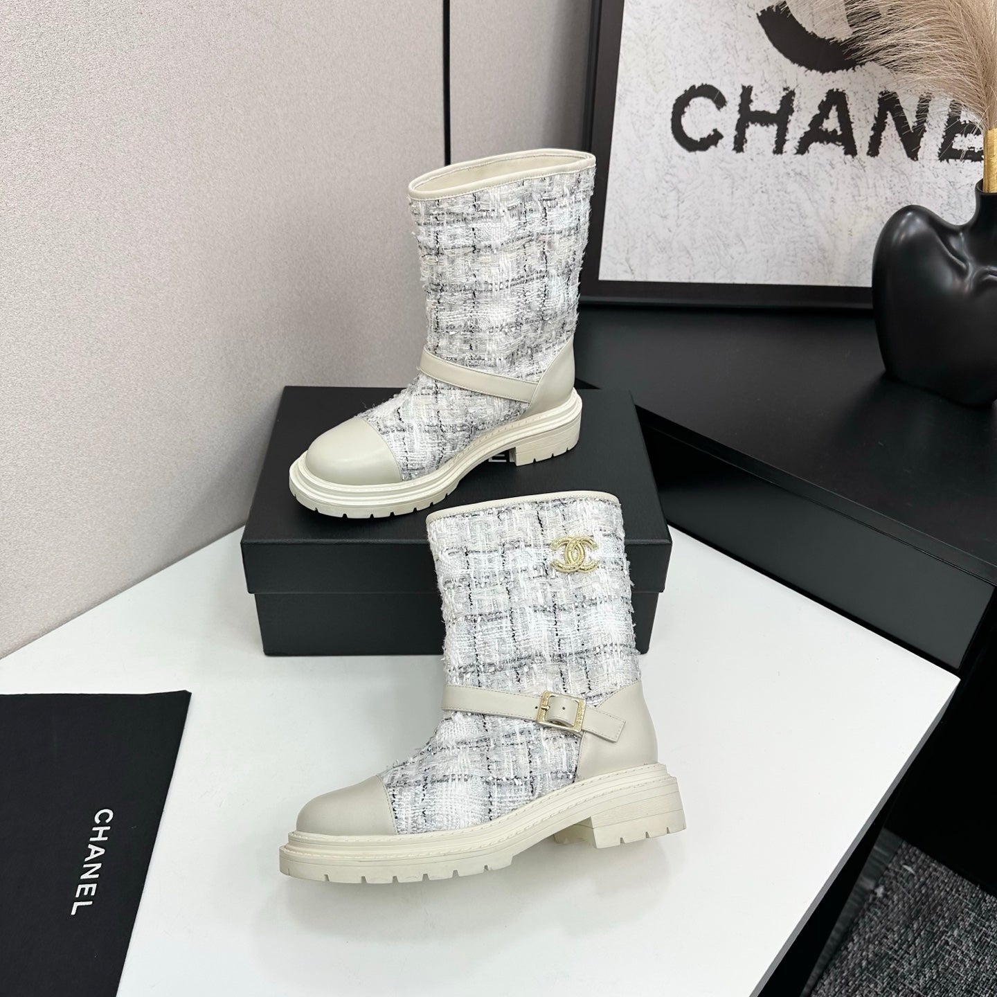 C 25 Cowhide and cloth lined mid calf boots(WHITE/BLACK/YELLOW)