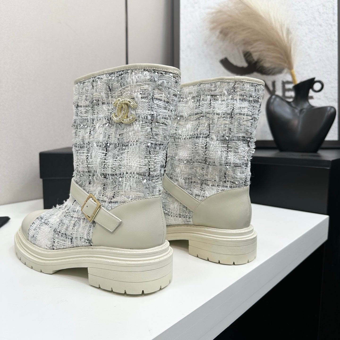 C 25 Cowhide and cloth lined mid calf boots(WHITE/BLACK/YELLOW)