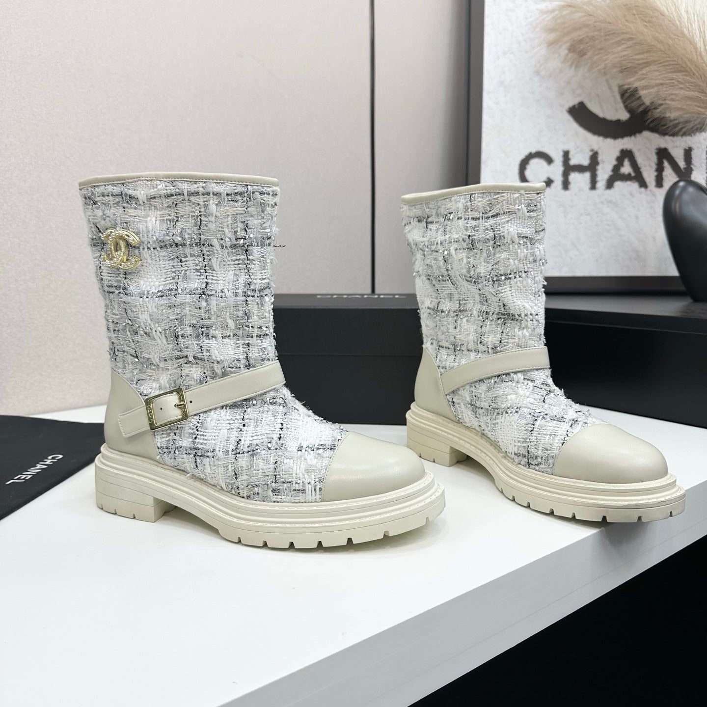 C 25 Cowhide and cloth lined mid calf boots(WHITE/BLACK/YELLOW)