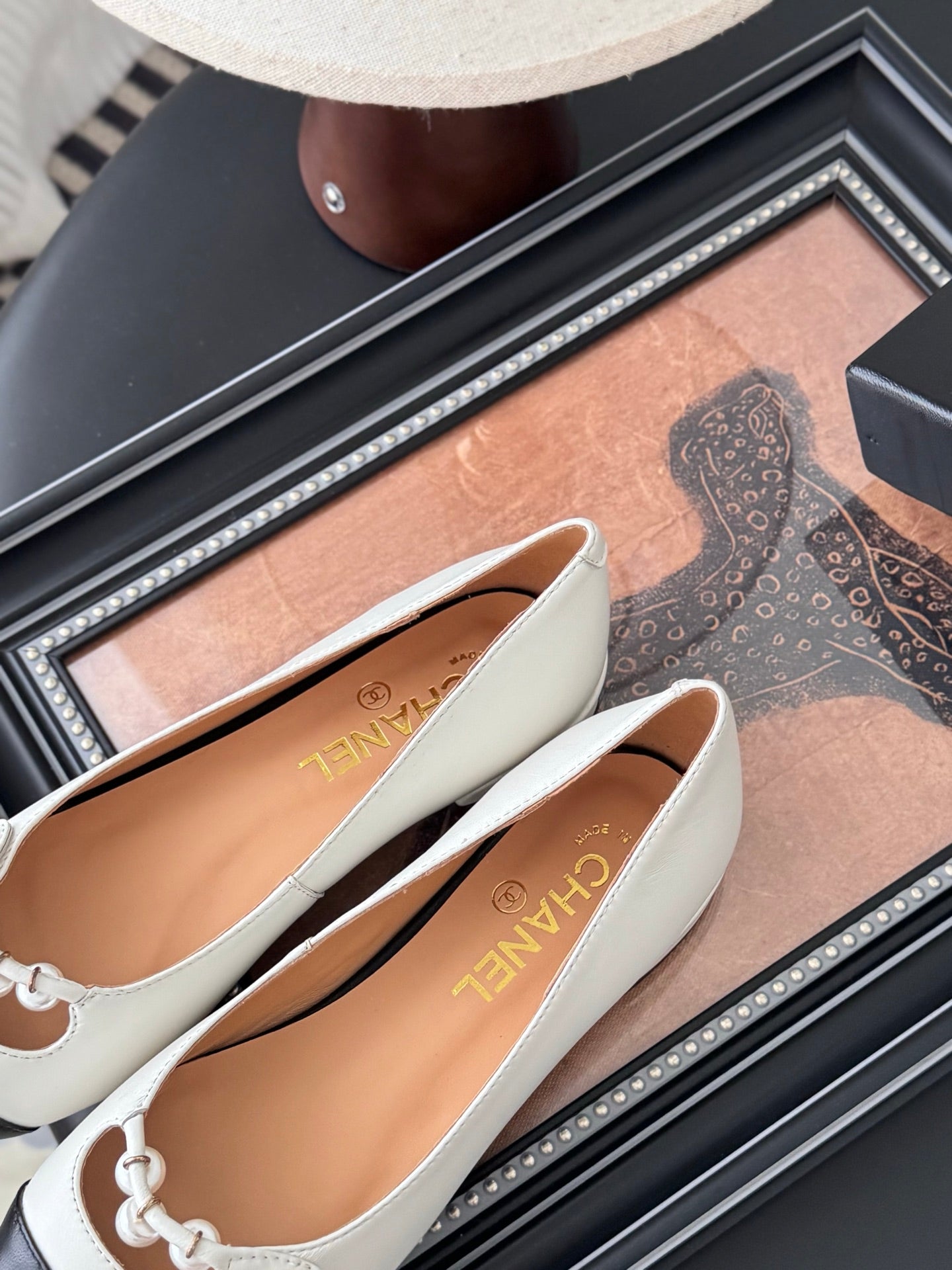 C 25 Pointed low heeled shoes(WHITE/BLACK/PINK)