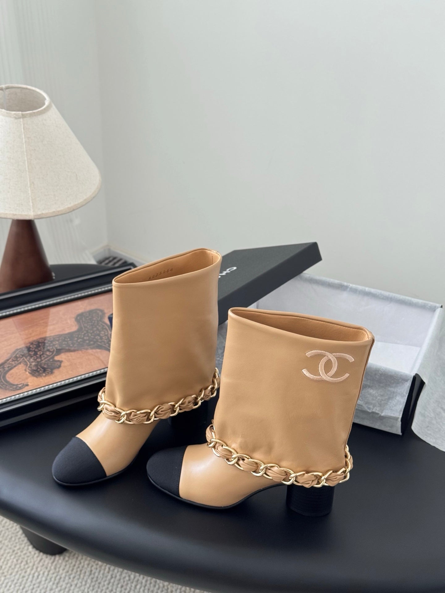 C 25K New chain mid-cut knight boots(KHAKI/WHITE)