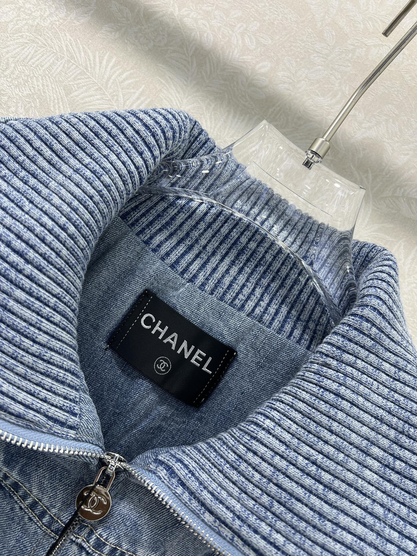 C 25 New Letter Heart Embroidered Denim Jacket