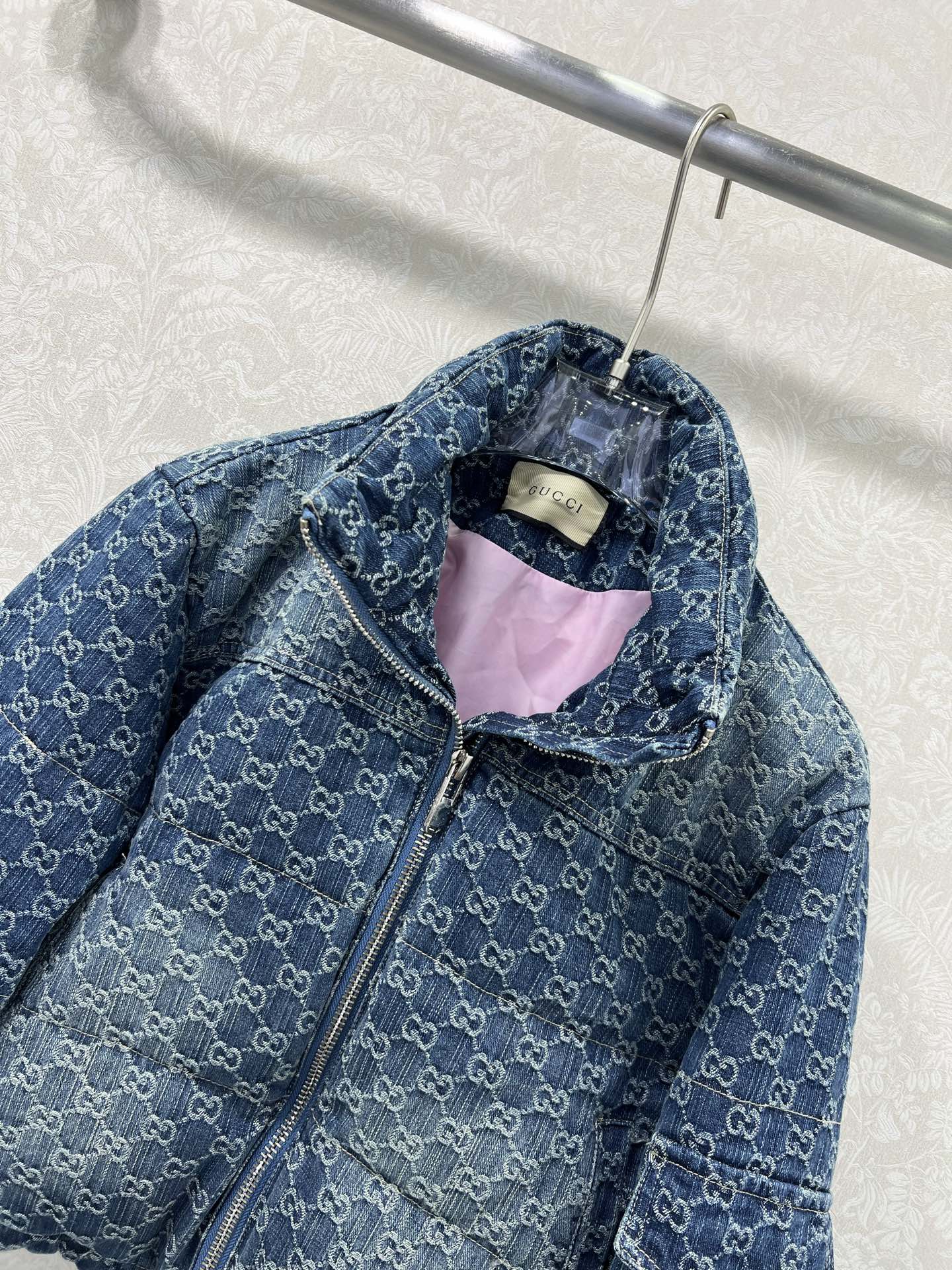 Gu 25 New LOGO jacquard denim down jacket