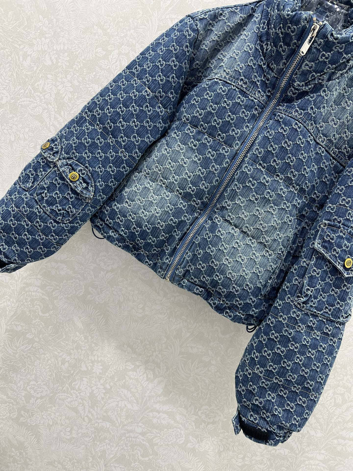 Gu 25 New LOGO jacquard denim down jacket
