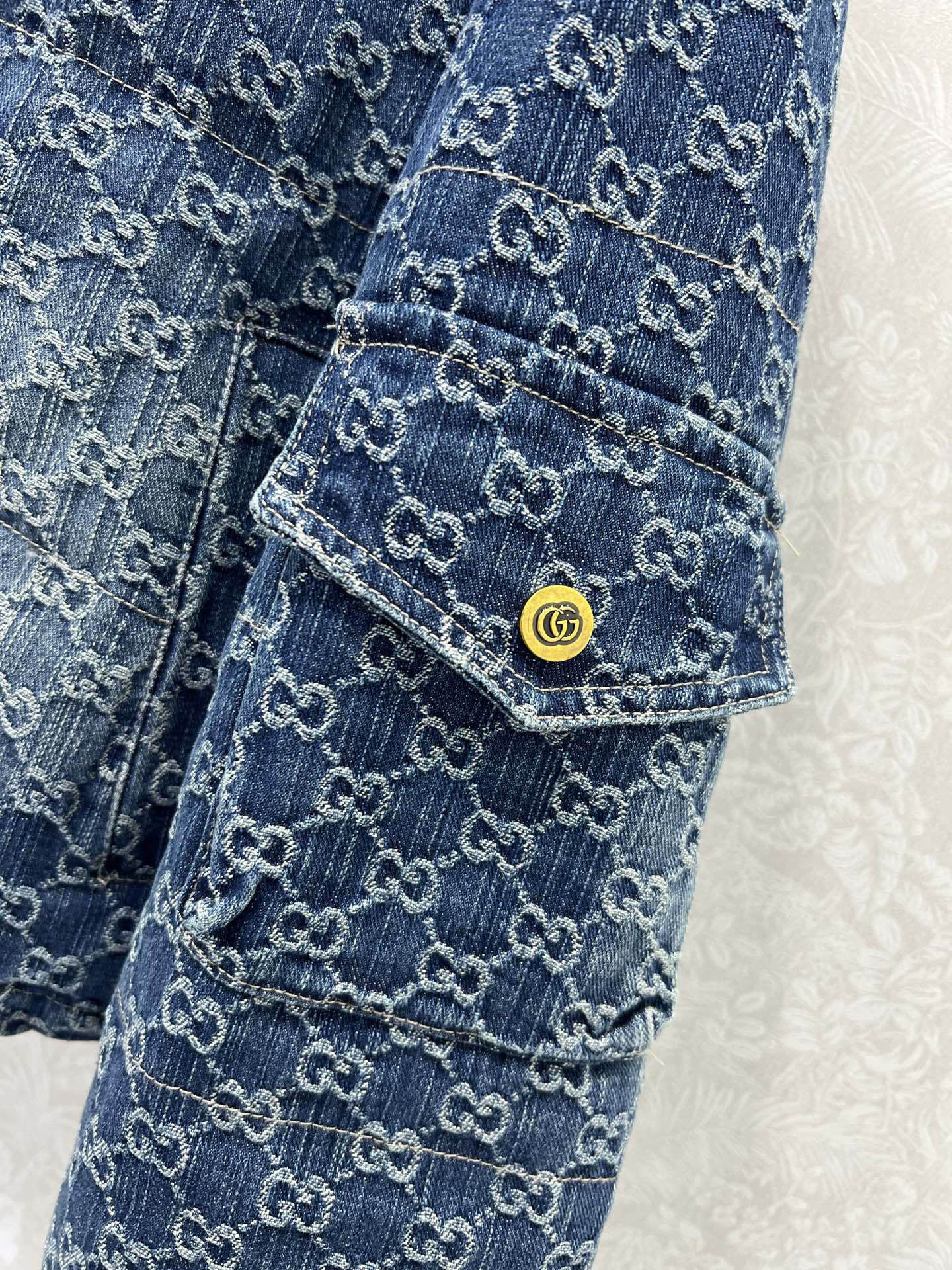 Gu 25 New LOGO jacquard denim down jacket