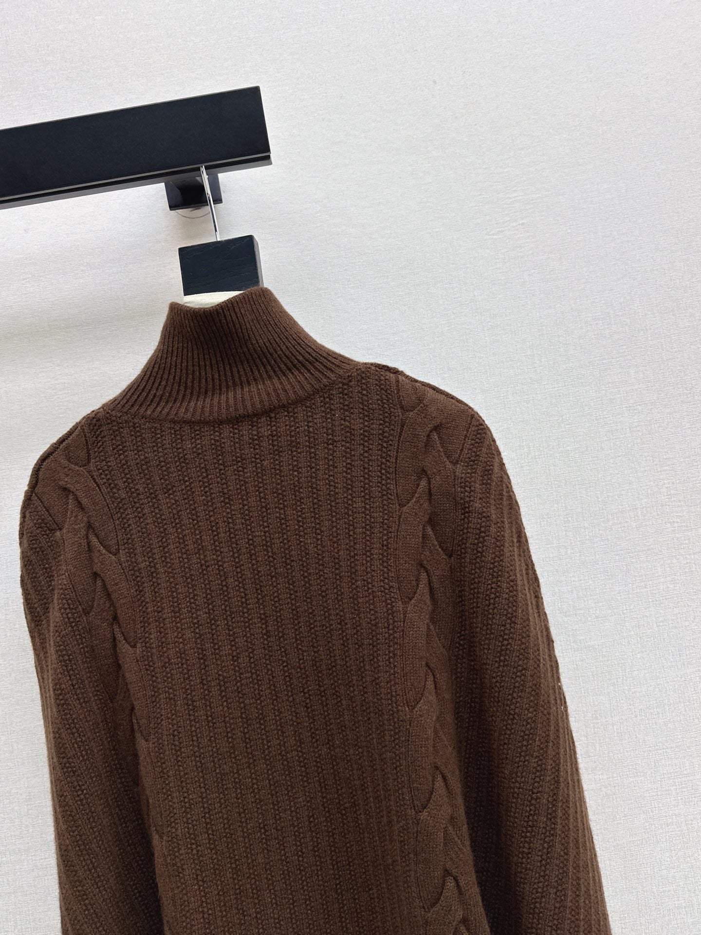 Lor 25 100% wool shawl cape