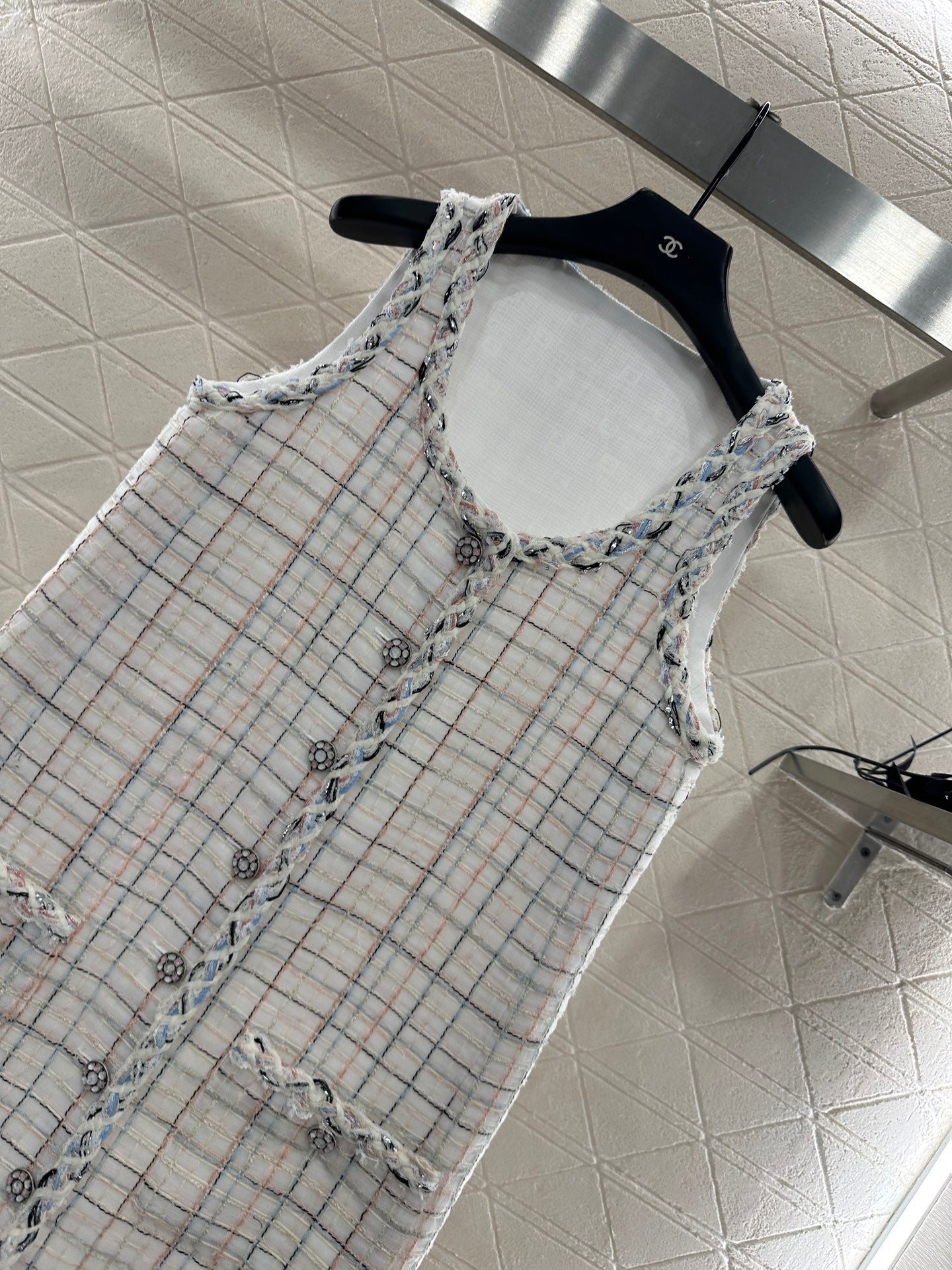 C 25 Woven wool vest dress