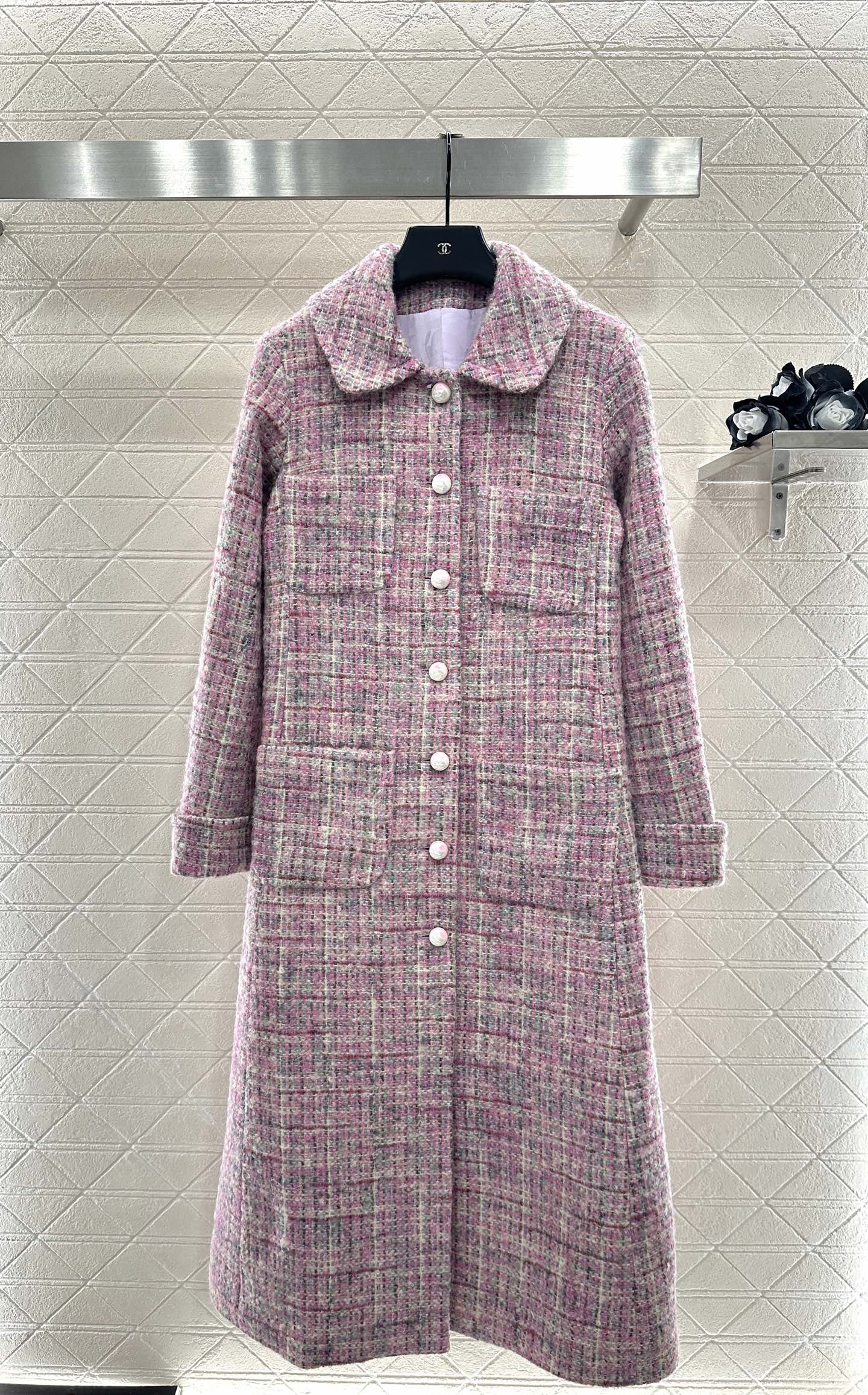 C 25 Check tweed coat