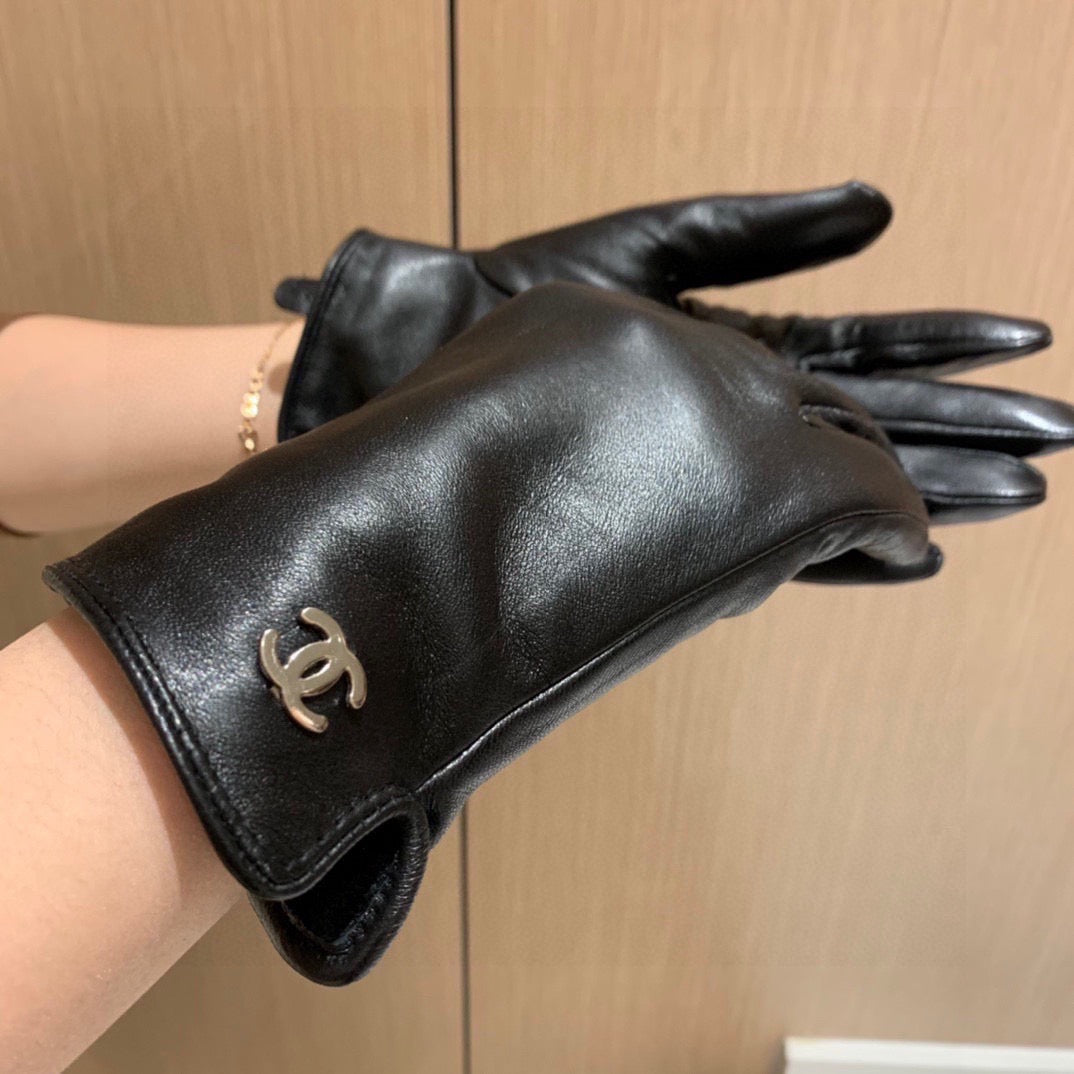 C 25 sheepskin gloves