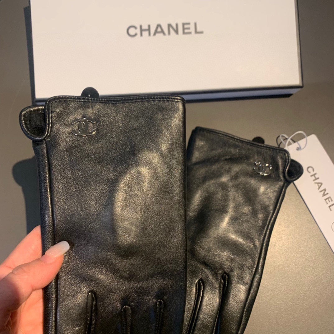 C 25 sheepskin gloves