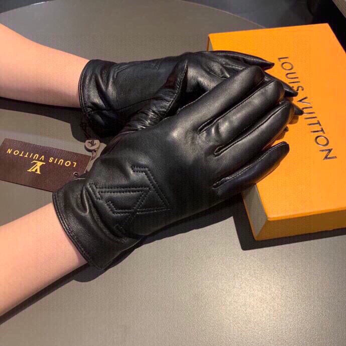 L 25 sheepskin gloves