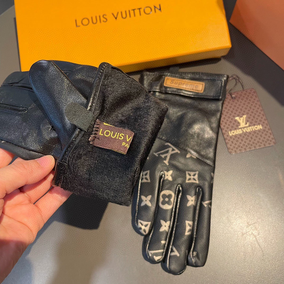 L 25 Co-branded logo printed sheepskin gloves