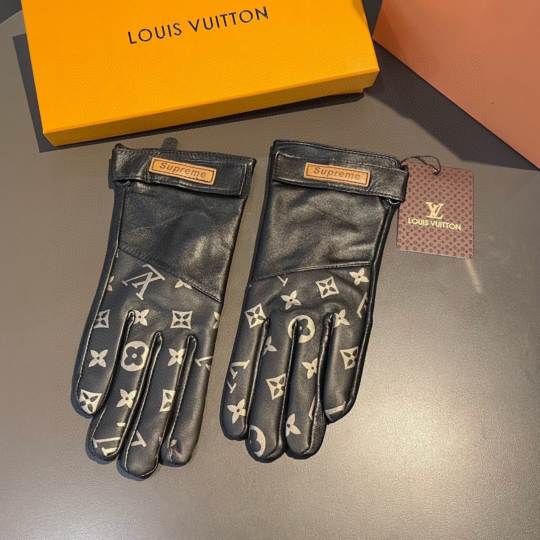 L 25 Co-branded logo printed sheepskin gloves
