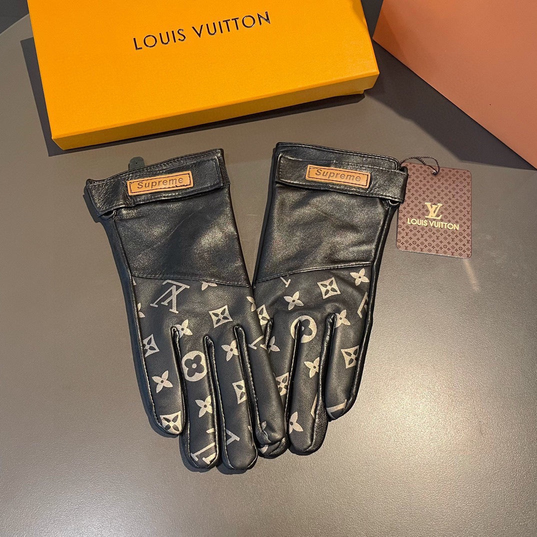 L 25 Co-branded logo printed sheepskin gloves