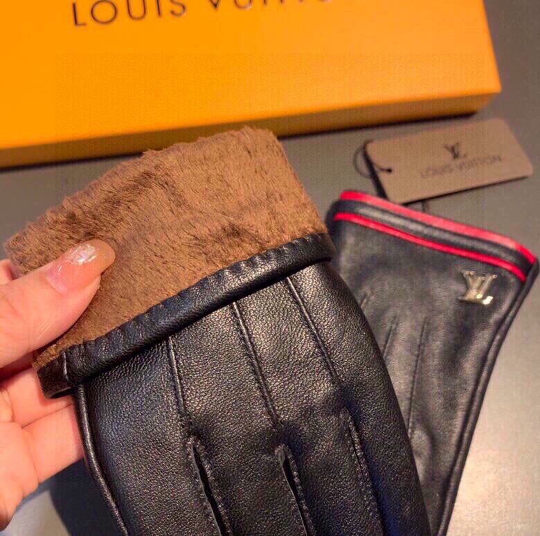 L 25  sheepskin gloves